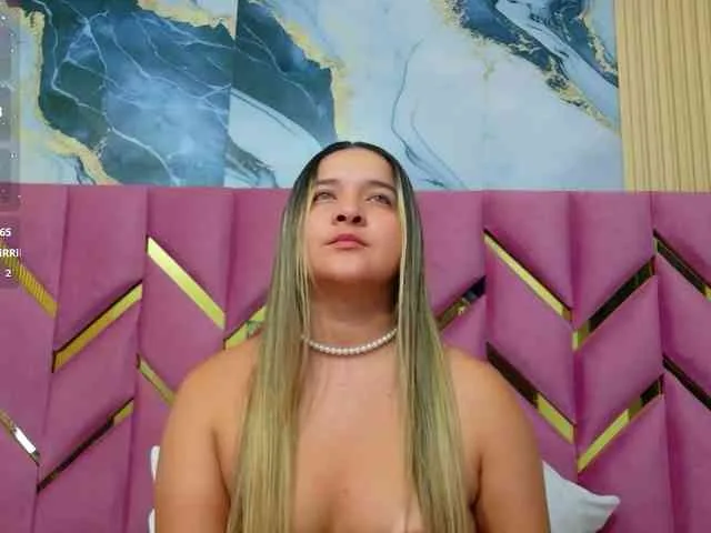 MEGANARIANAA