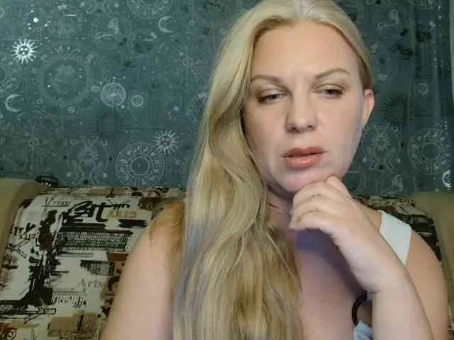 BlondeFox