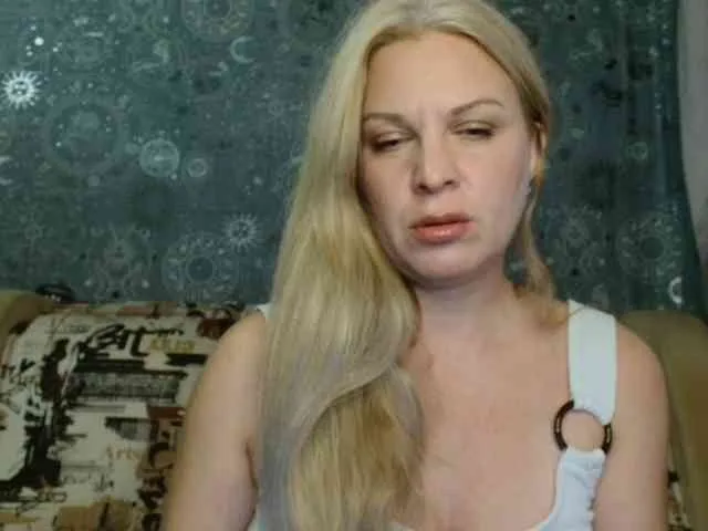 BlondeFox