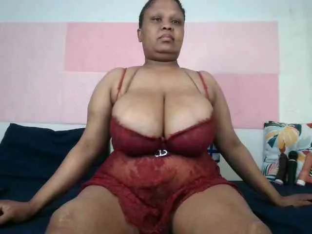 BIGTITTISXX