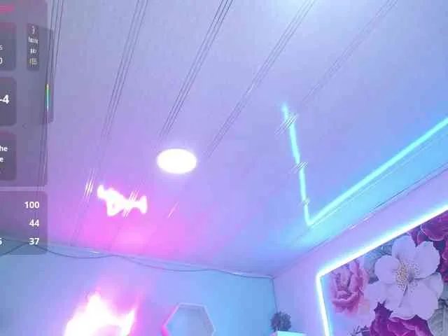 cristal-horny19