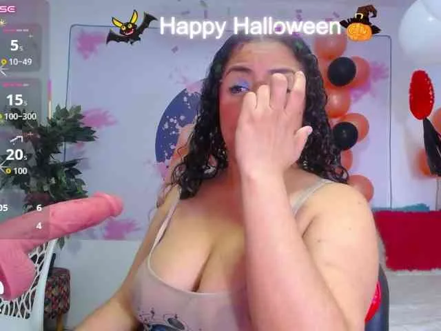 cristal-horny19
