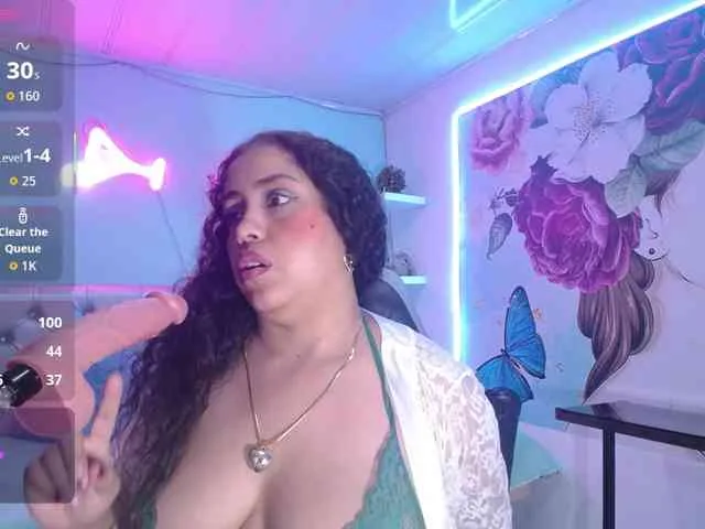 cristal-horny19