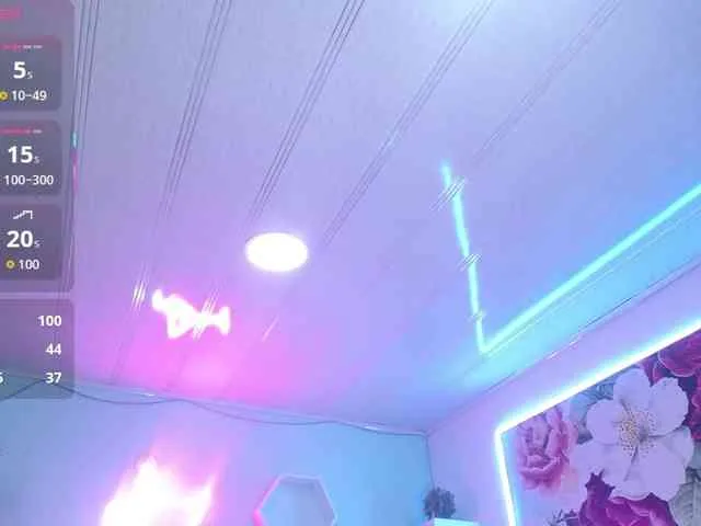 cristal-horny19