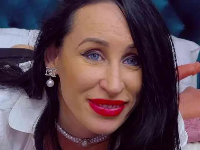 EmmaXXXQueen