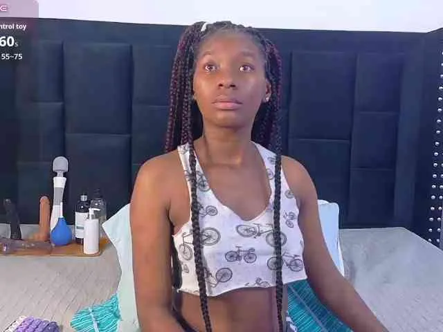 petitelittleebony