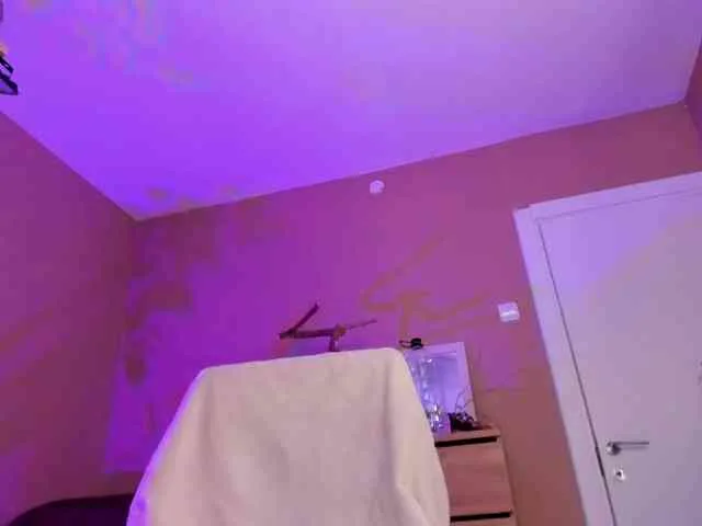 kaylalaine1