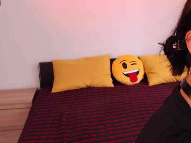 ValeriaFoxx