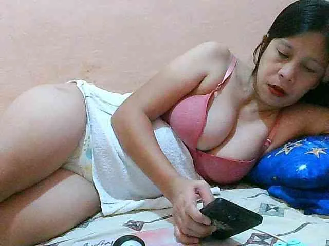 Yummyflirttits69