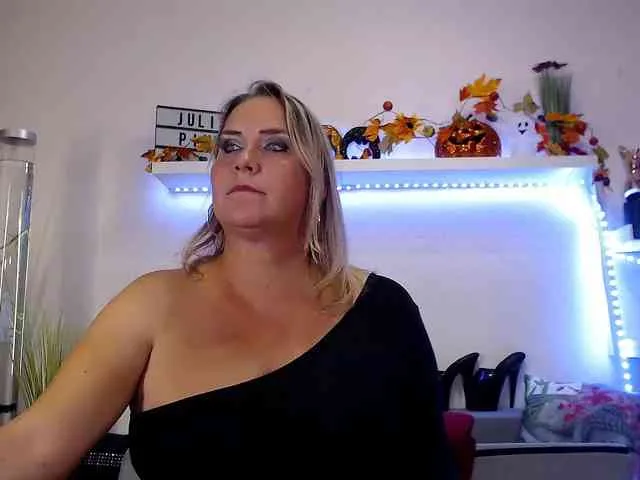 JuliaPink
