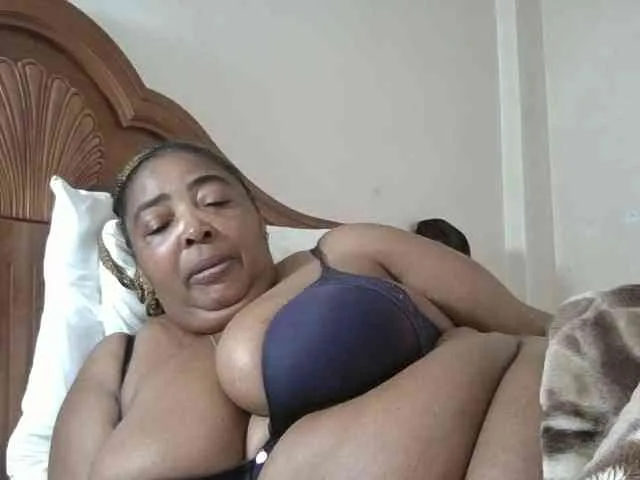 pussylips53