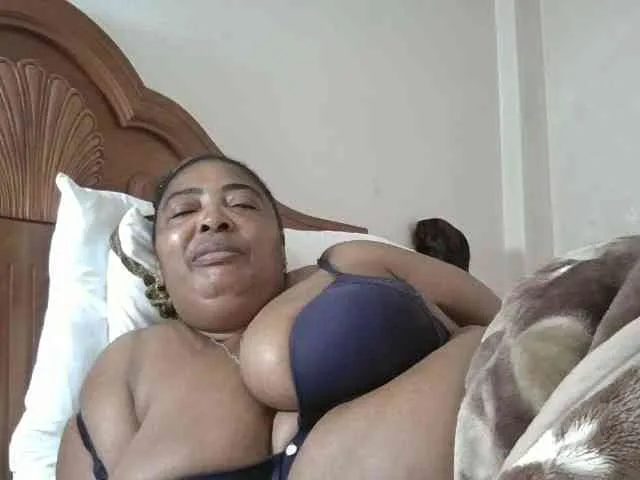 pussylips53