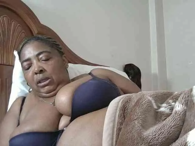 pussylips53