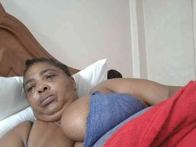 pussylips53