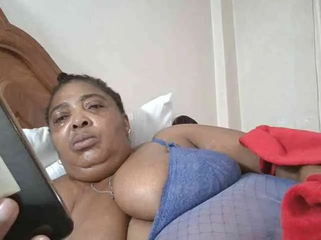 pussylips53