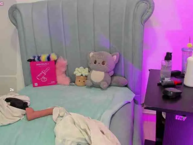 AlexaFoxy18