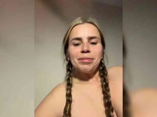 LolaSexxx