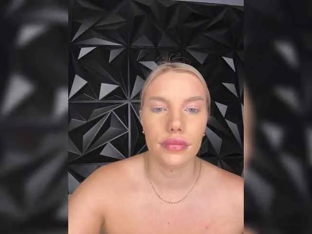 LYALYAtop