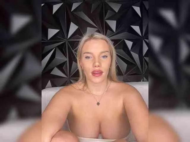 LYALYAtop
