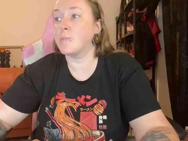 NylonQueen
