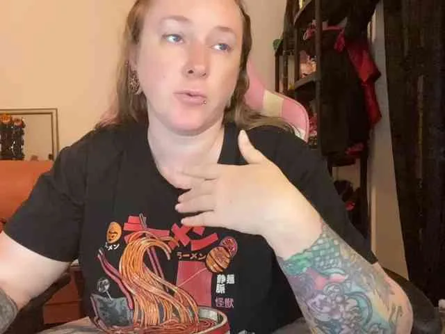 NylonQueen