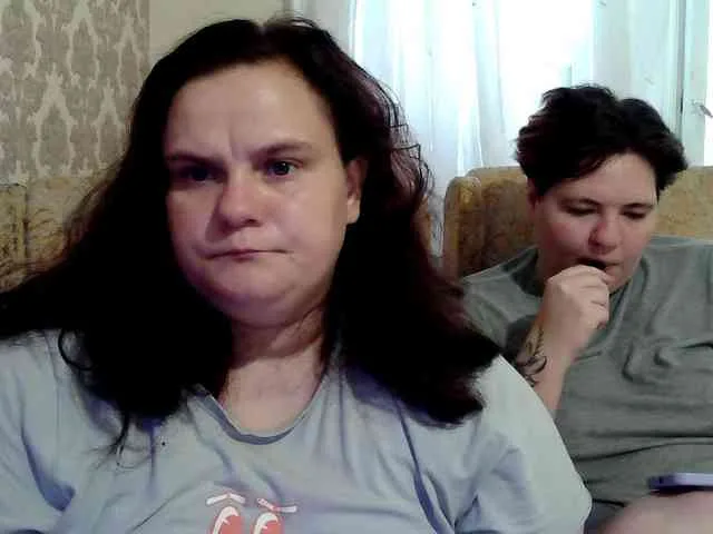 HollyXEva