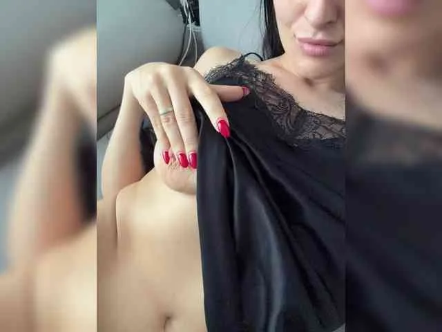 Bella08