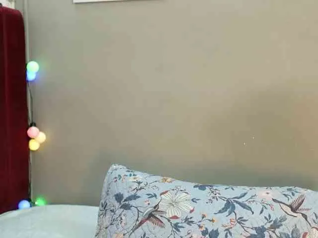 hollyvega