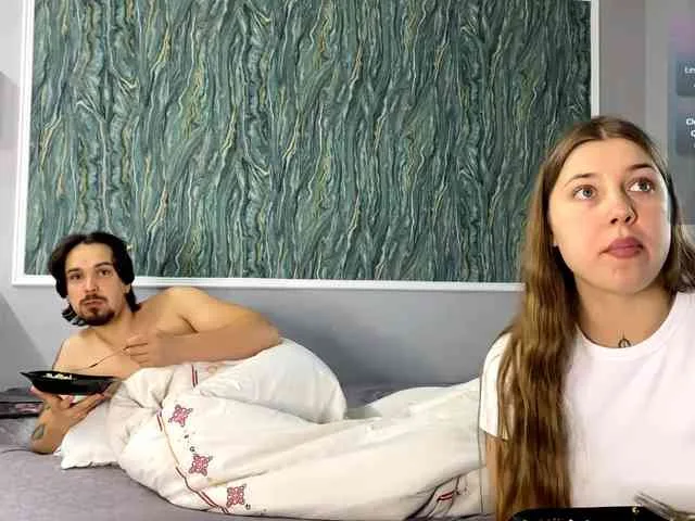 INSOMNIA_COUPLE