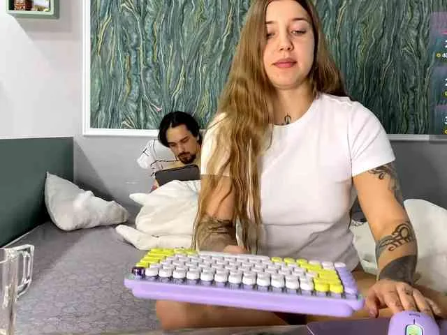 INSOMNIA_COUPLE