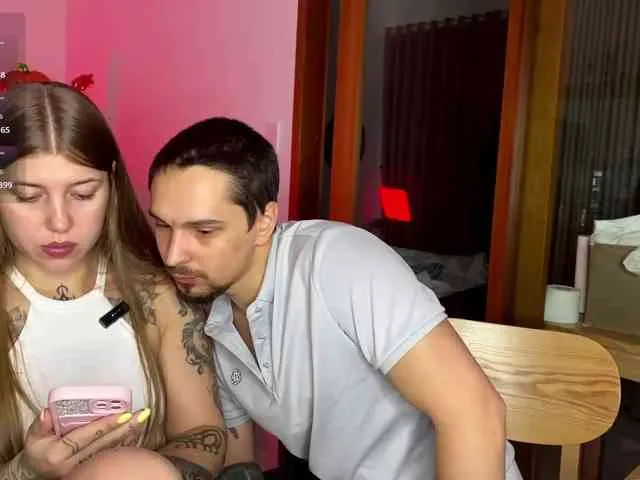INSOMNIA_COUPLE