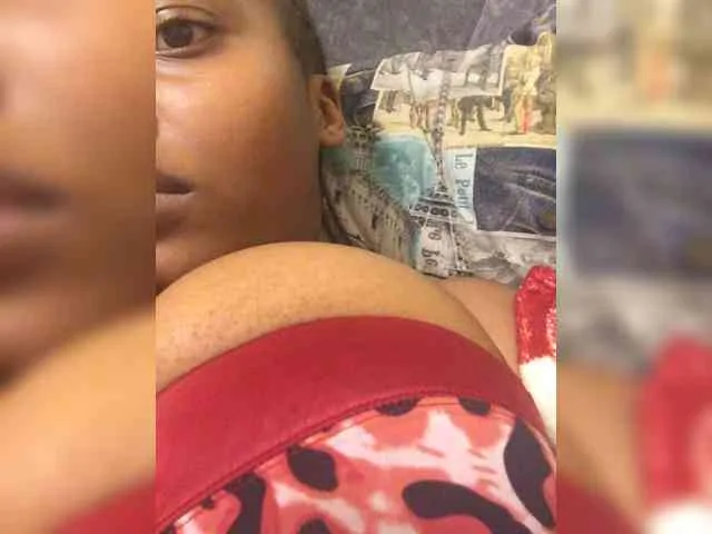 Busty-princess1