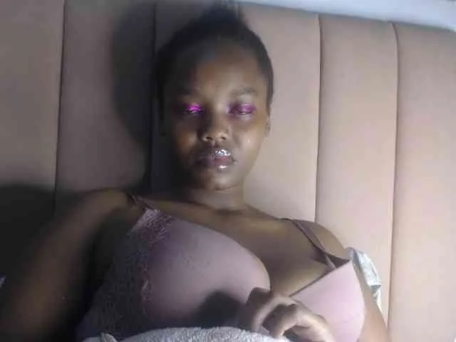 Busty-princess1