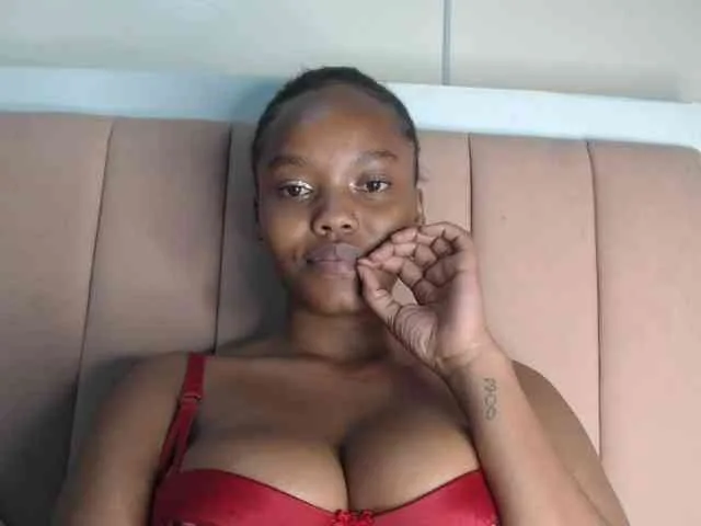 Busty-princess1