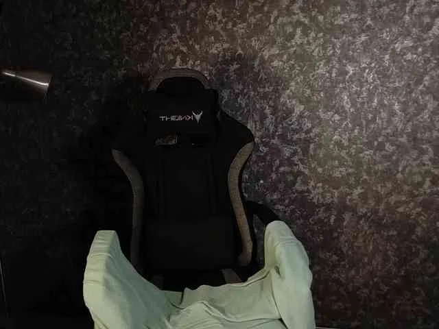 KIKIKrash