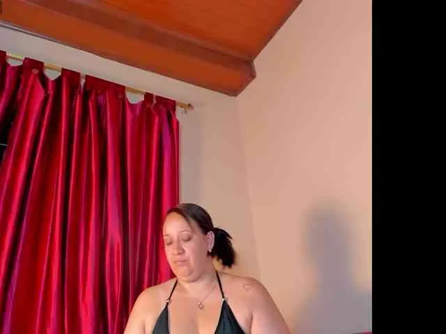 VivianneHart