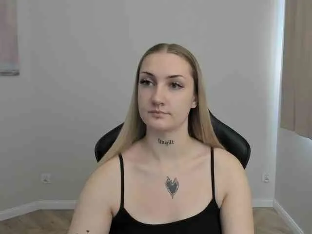 AlexaKisses