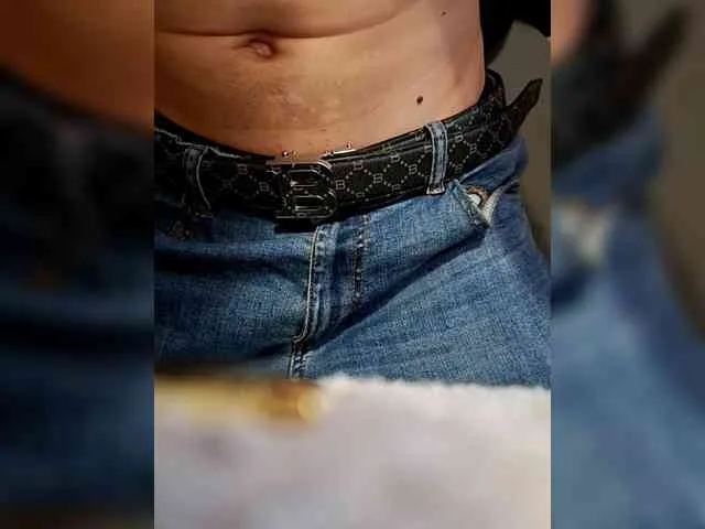 18TinyBoyHugeCock