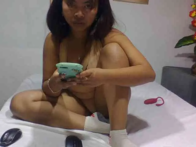 Naomi06