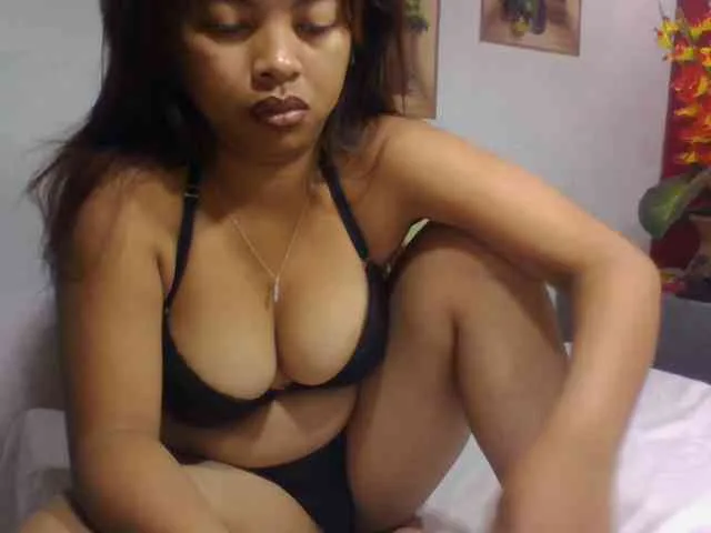 Naomi06