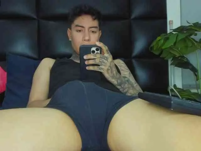 xanderhot1