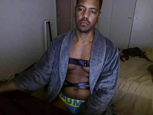 LatinoMorenoHot