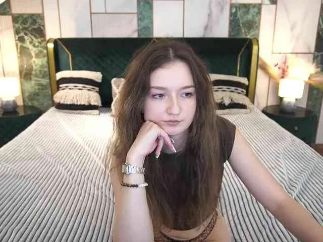 CyrenaLuxe