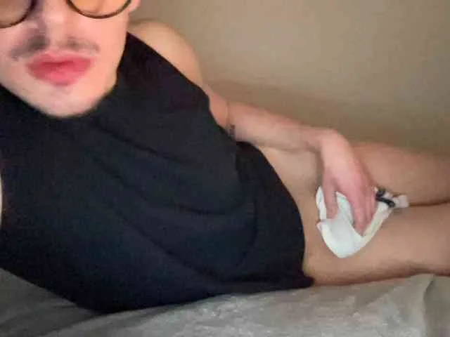 Ton696