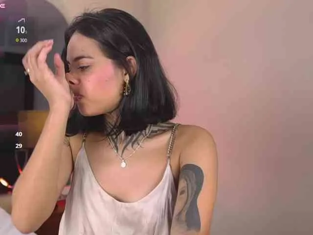 NicolleSweett04