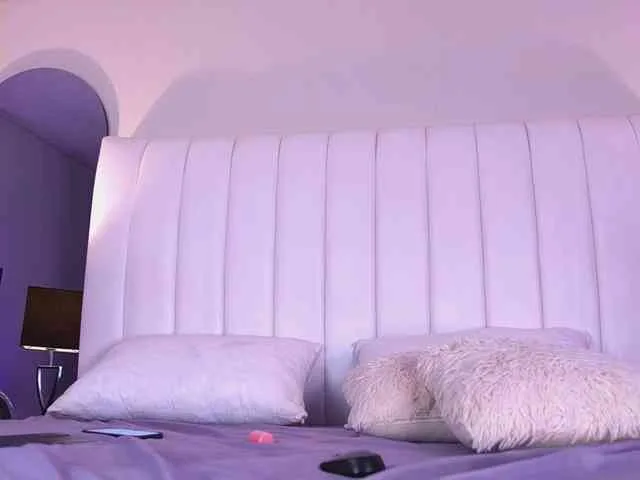 NicolleSweett04