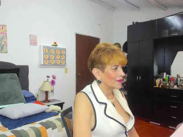 AngelinaStone65