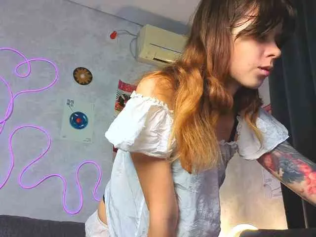 GirlNextDoorTV