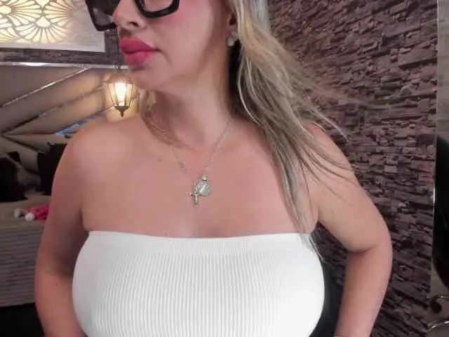 nicollequeen