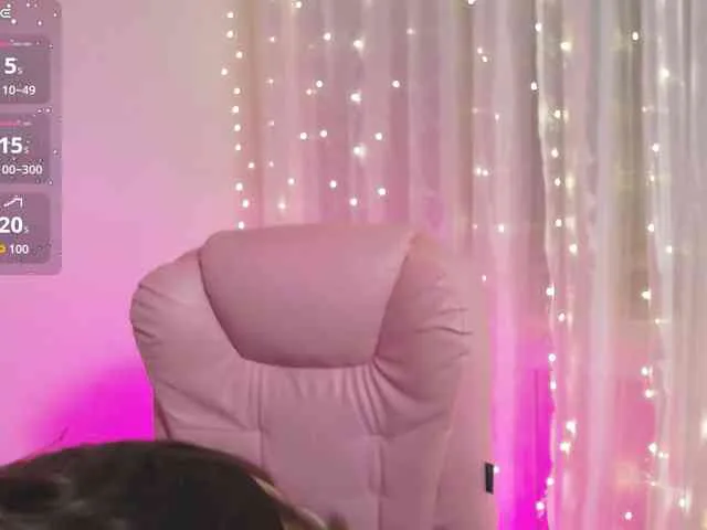 ArianaHotAriana